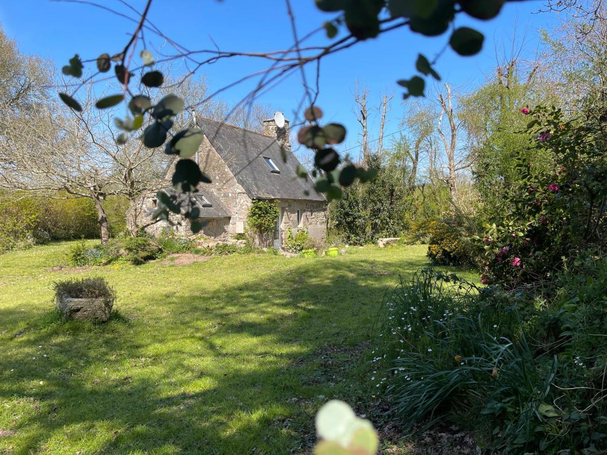 Vila An Ti Bihan, Gite Breton A La Campagne Tonquédec Exteriér fotografie