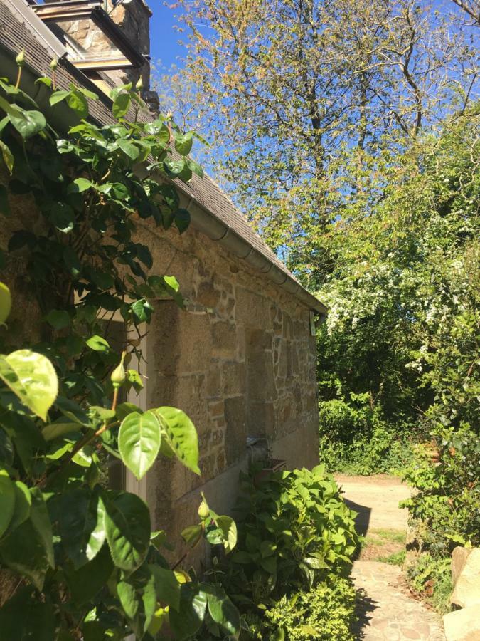 Vila An Ti Bihan, Gite Breton A La Campagne Tonquédec Exteriér fotografie